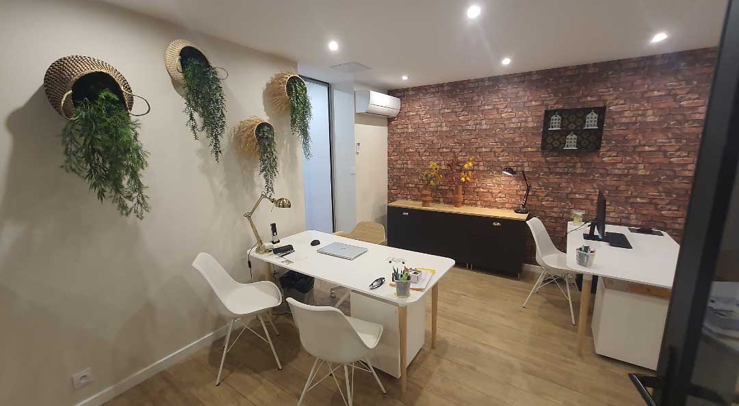 Lire la suite à propos de l’article Rénovation, agencement, construction, surélévation bois à Aix-en-Provence (Provence-Alpes-Côte d’Azur).